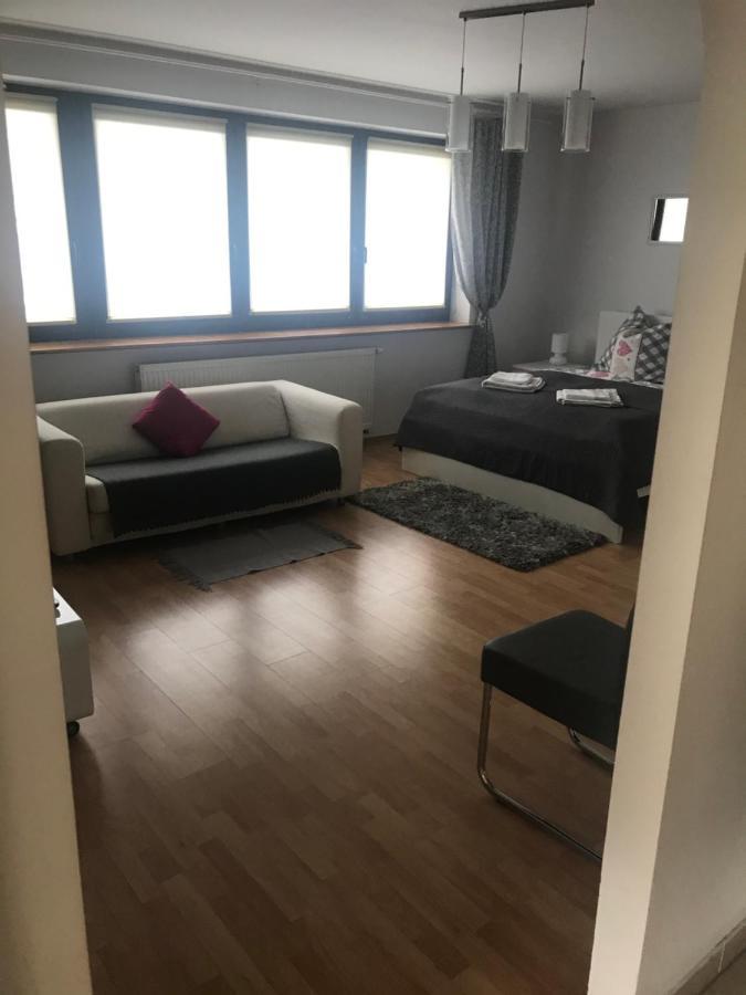 Apartament Zakatek Wroclawia Bielany Wrocławskie Exterior foto